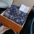 LV M57282 Louis Vuitton Trunk Messenger Monogram Tapestry Bag