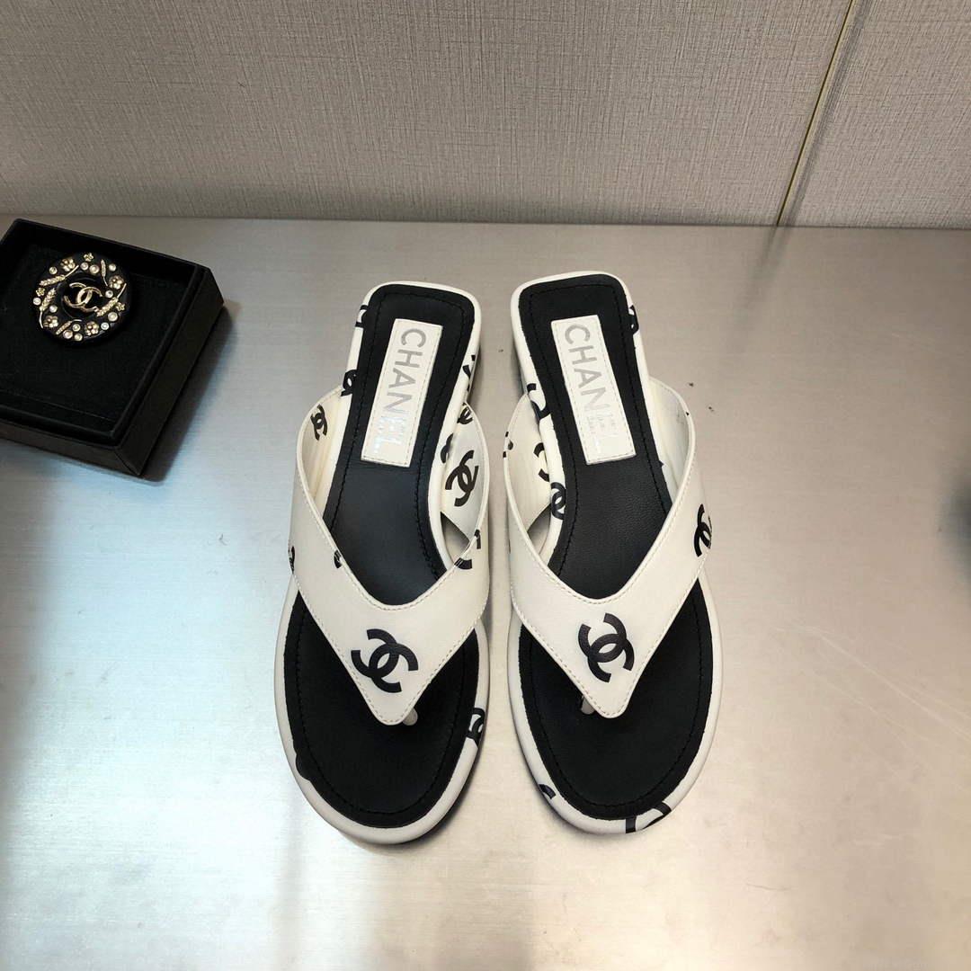 Chanel G38978 Sandals Printed Lambskin Women C91171