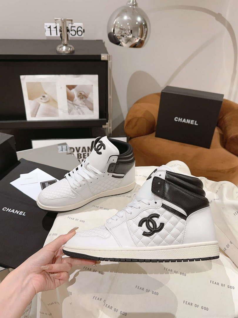 Chanel Women’s Sneaker G45080 Trainers Calfskin C90124