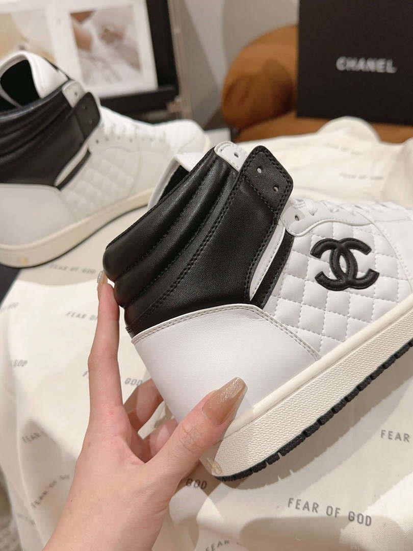 Chanel Women’s Sneaker G45080 Trainers Calfskin C90124
