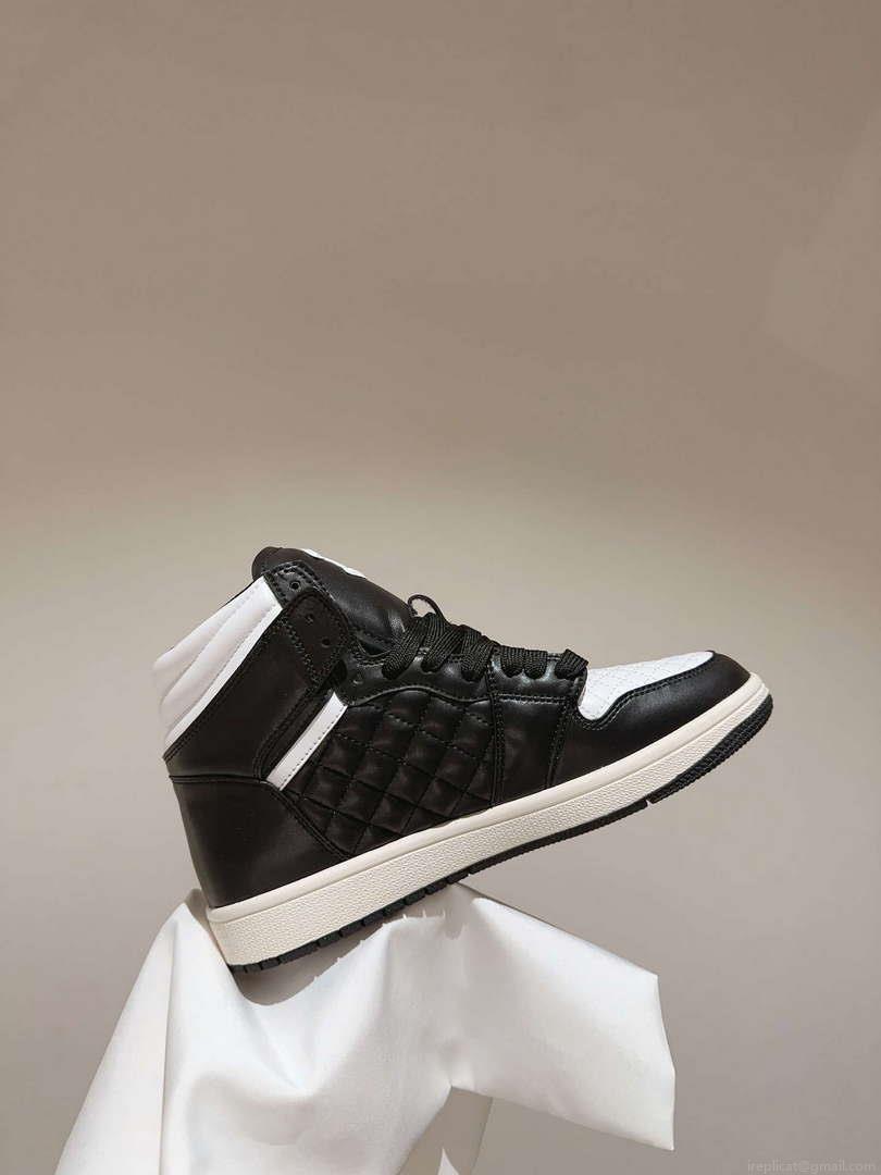 Chanel Women’s Sneaker G45080 Trainers Calfskin C90125