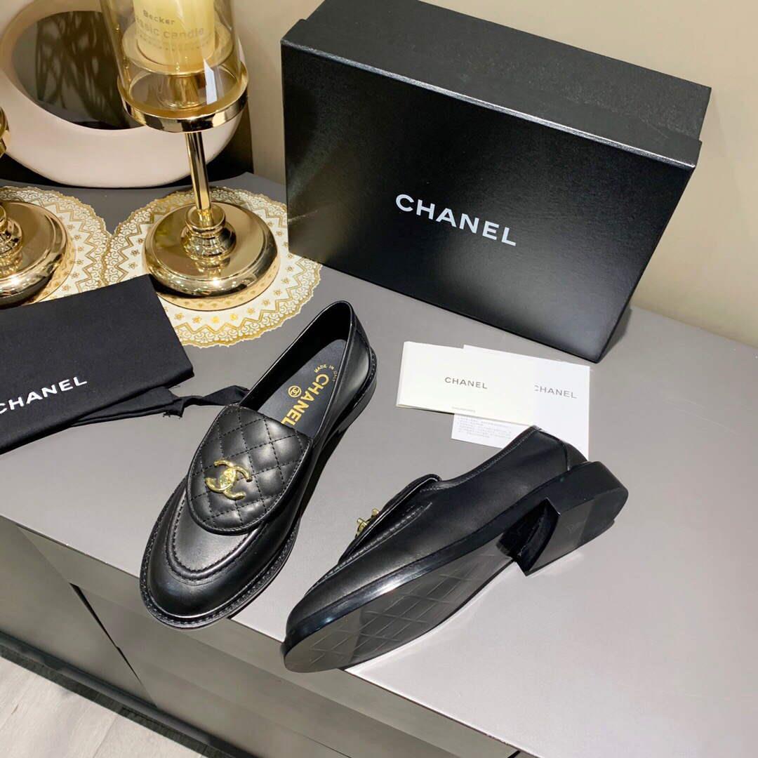 Chanel Women’s Fashion Loafers Calfskin C90300