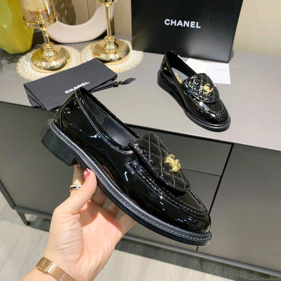 Chanel Women’s Fashion Loafers Calfskin C90304