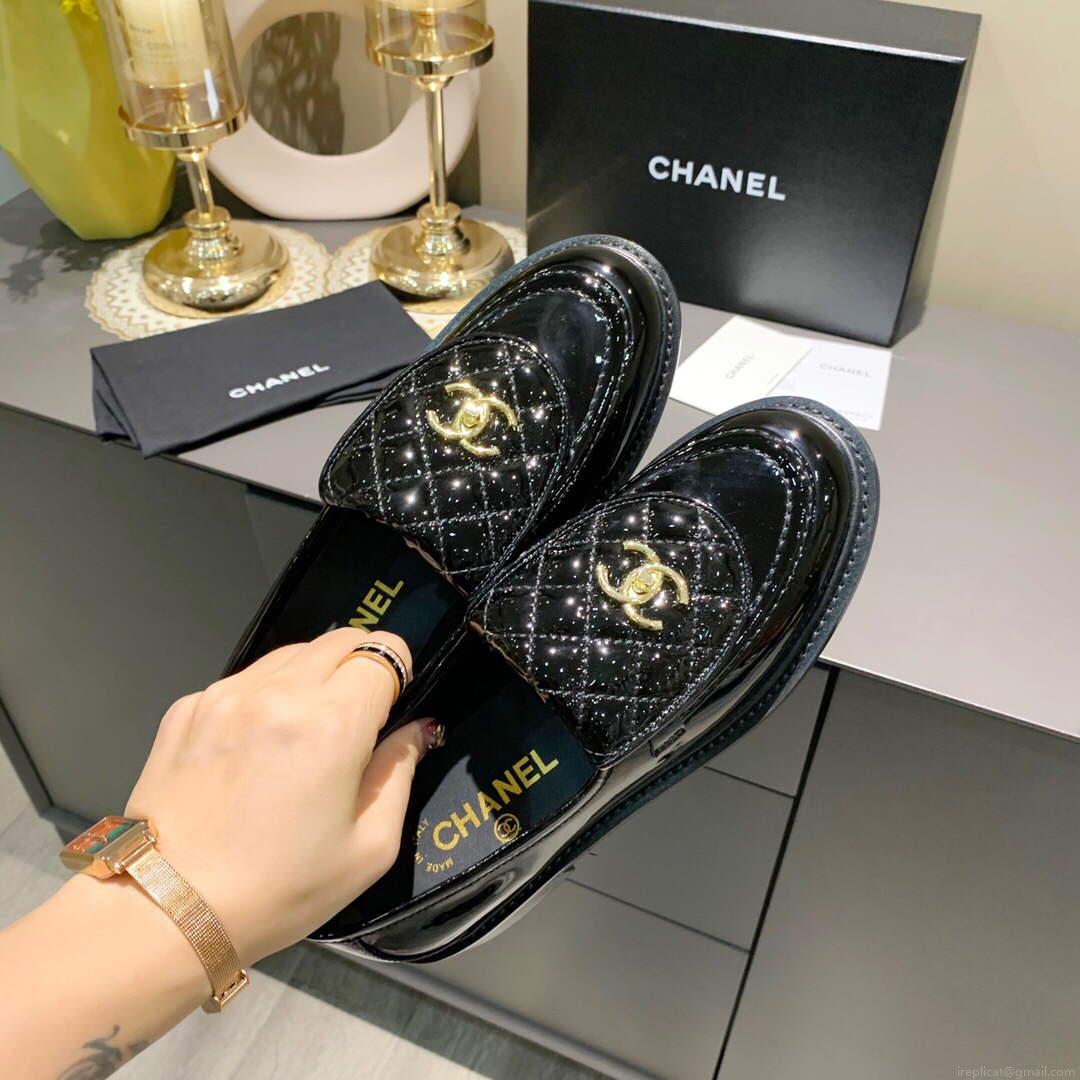 Chanel Women’s Fashion Loafers Calfskin C90304