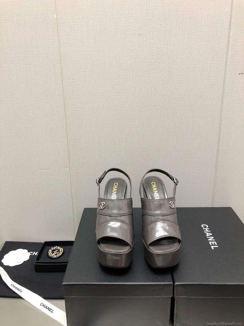 Chanel G45016 Patent Crumpled Lambskin Sandals C88322
