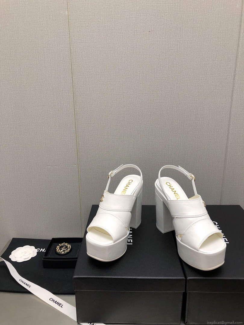 Chanel G45016 Patent Crumpled Lambskin Sandals C88324