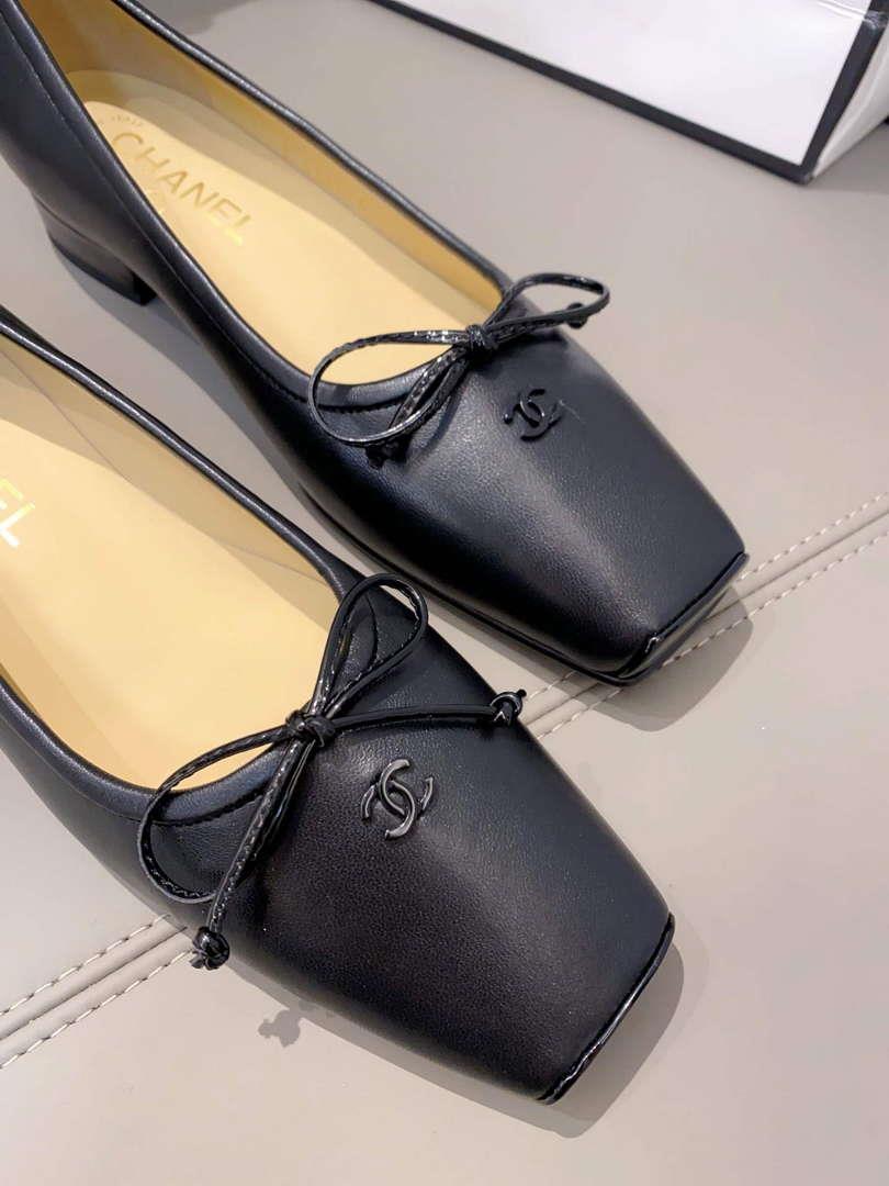 Chanel Women’s Loafers Fashion Shoes C93264