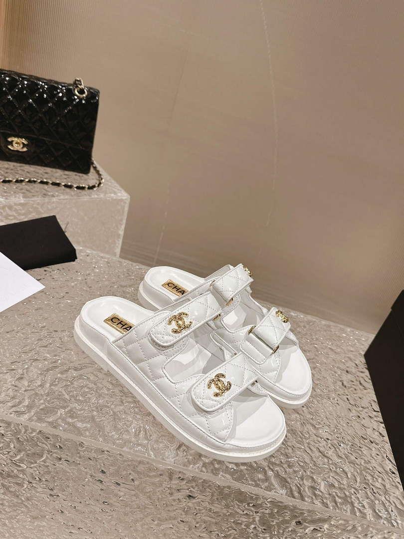 Chanel Women’s Velcro sandals Fashion Shoes C93239