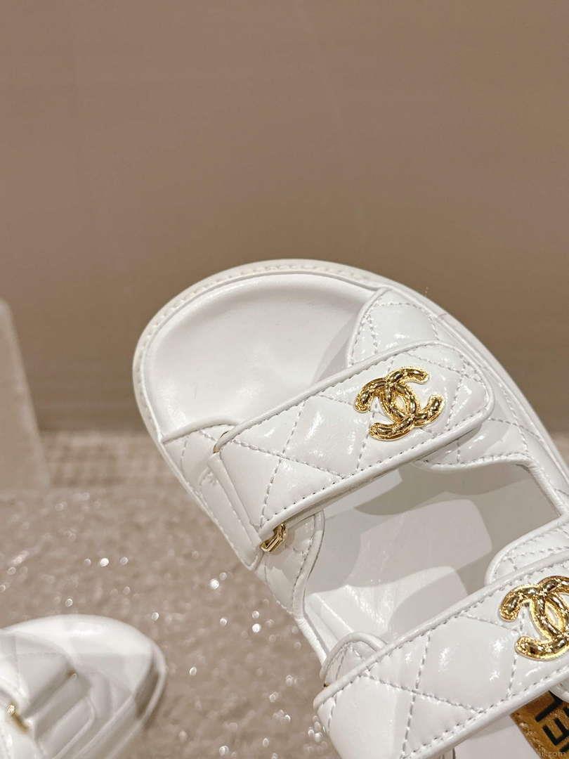 Chanel Women’s Velcro sandals Fashion Shoes C93239