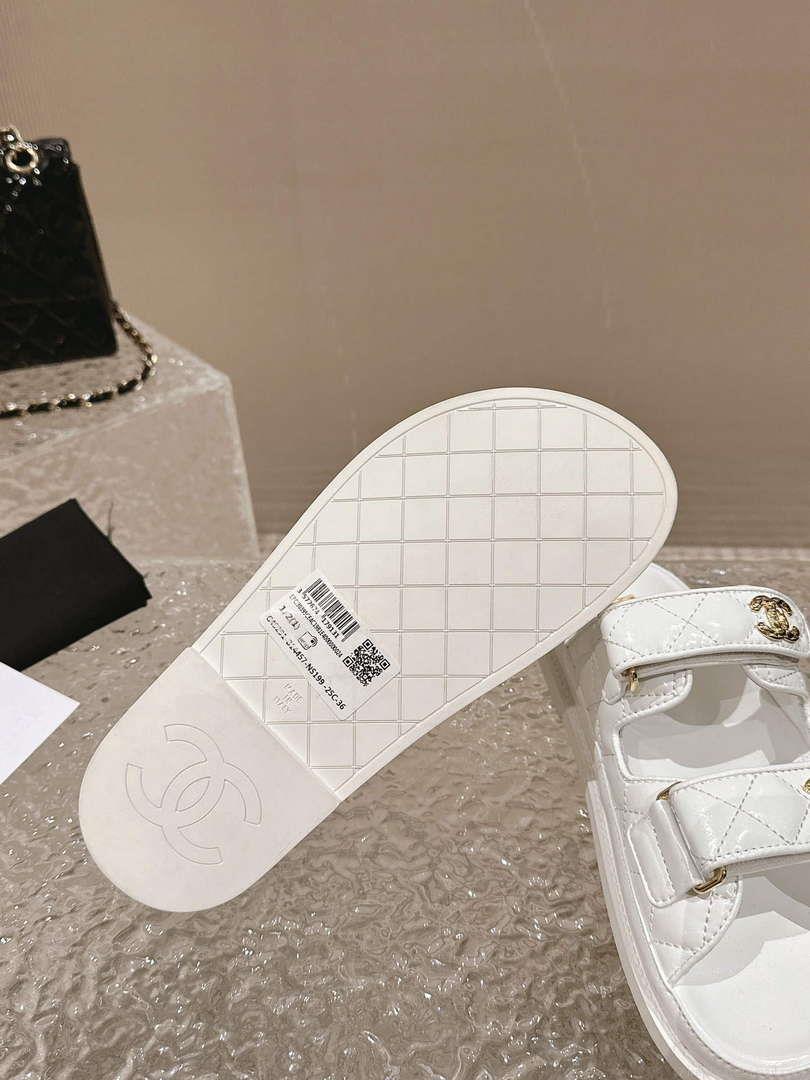 Chanel Women’s Velcro sandals Fashion Shoes C93239