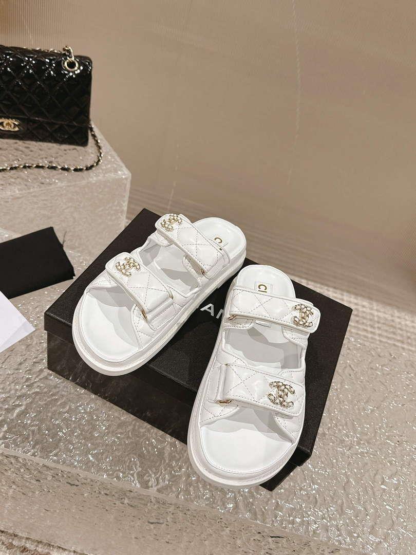 Chanel Women’s Velcro sandals Fashion Shoes C93246