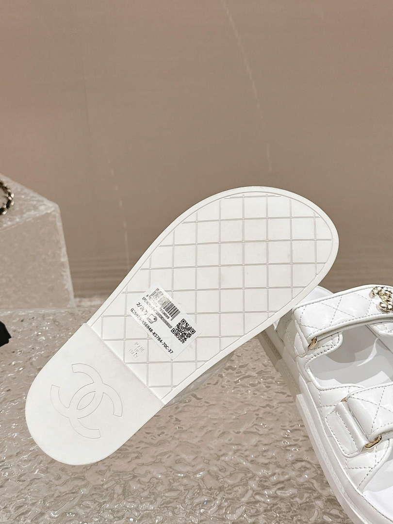 Chanel Women’s Velcro sandals Fashion Shoes C93246