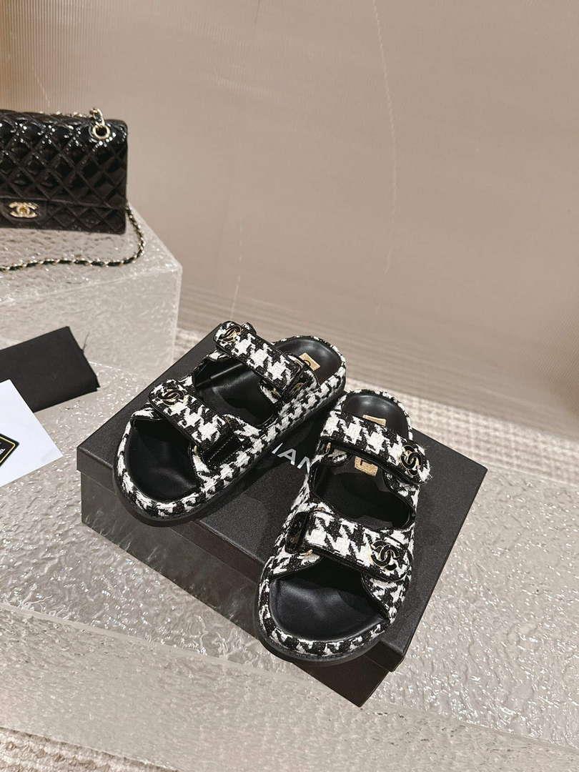 Chanel Women’s Velcro sandals Fashion Shoes C93254