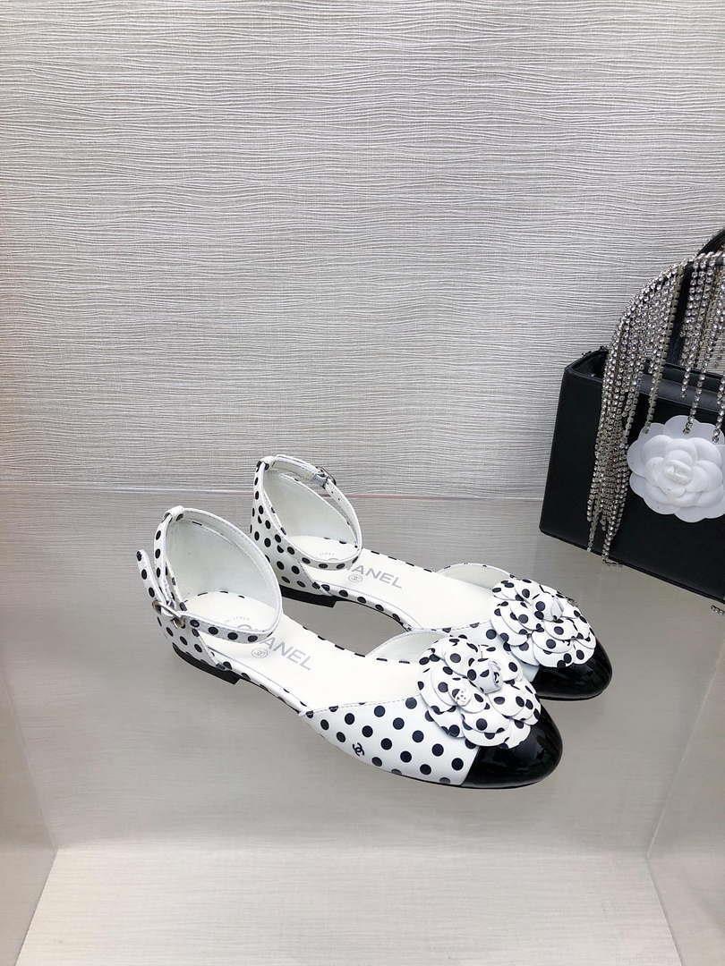 Chanel Women’s G31318 Camellia shoes Lambskin Sandals Shoes CC91006
