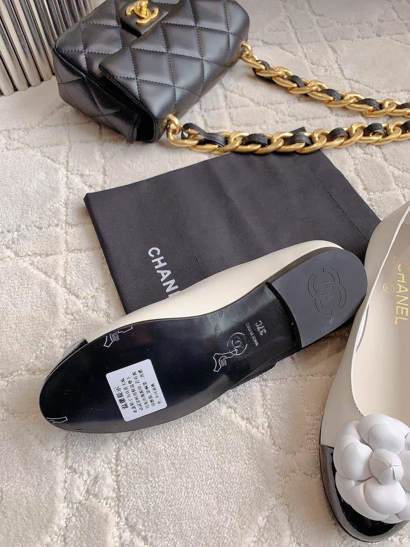 Chanel Women’s G31318 Camellia shoes Lambskin CC91010