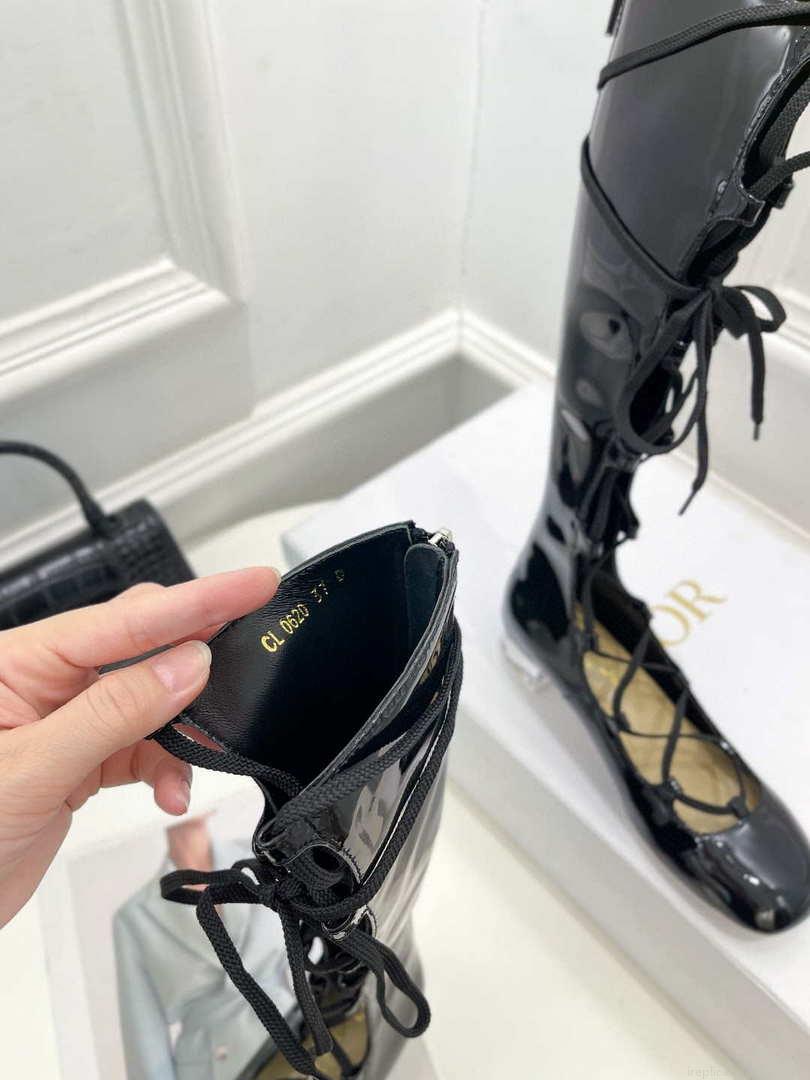 Dior Women‘s KDI760VNI ARTY Hight lace-up ankle boots in black patent and calfskin