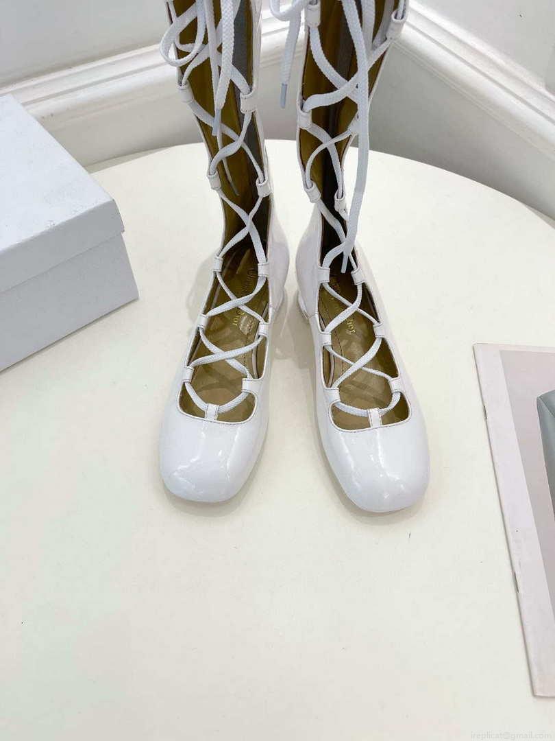 Dior Women‘s KDI760VNI ARTY Hight lace-up ankle boots in white patent and calfskin