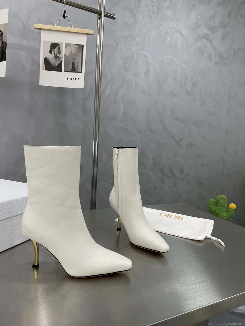 Dior Women’s Shoes – D-Fame Heeled Angle Boot – KCI806VVV_S900 – # 192877