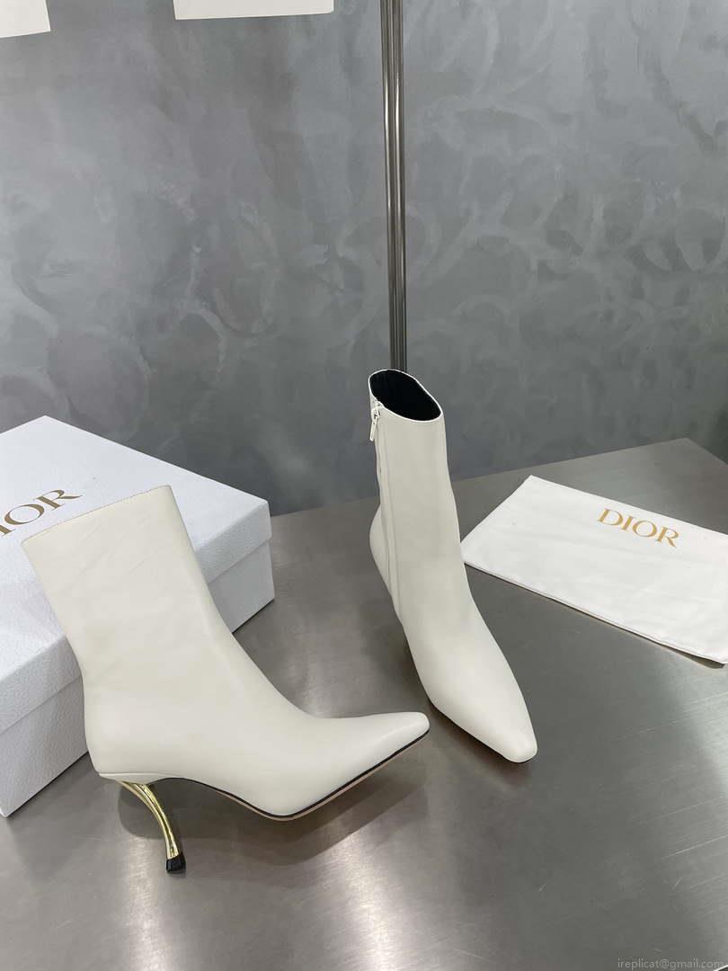 Dior Women’s Shoes – D-Fame Heeled Angle Boot – KCI806VVV_S900 – # 192877