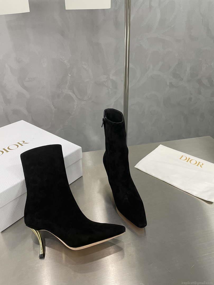 Dior Women’s Shoes – D-Fame Heeled Angle Boot – KCI806VVV_S900 – # 192879