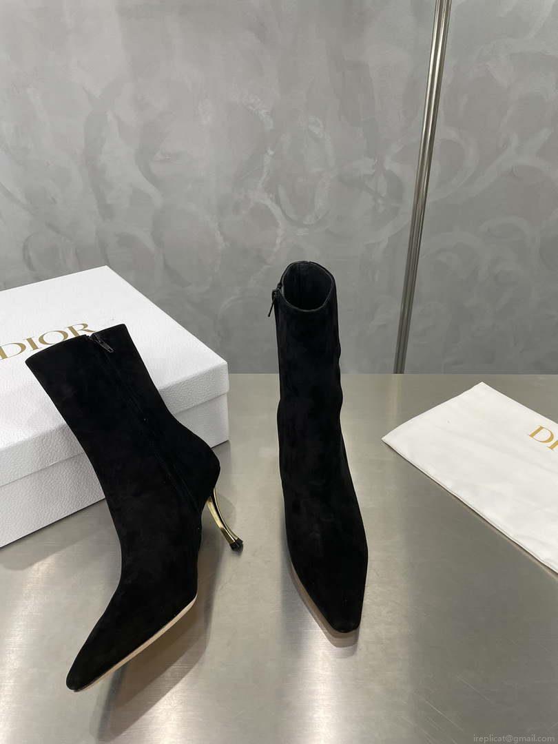 Dior Women’s Shoes – D-Fame Heeled Angle Boot – KCI806VVV_S900 – # 192879