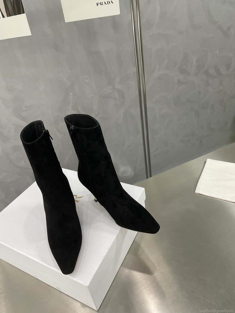 Dior Women’s Shoes – D-Fame Heeled Angle Boot – KCI806VVV_S900 – # 192879