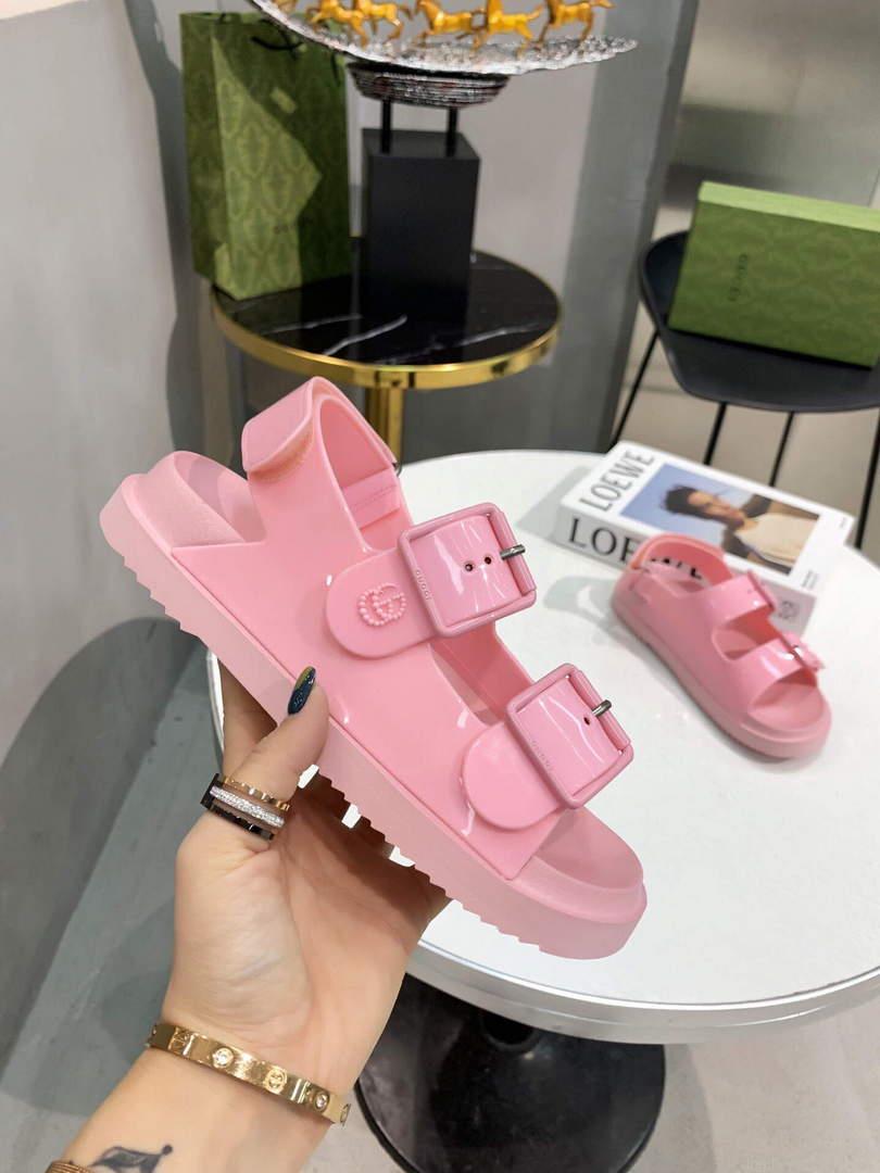 Gucci 660243 Women’s Sandal With Mini Double G Rubber Pink