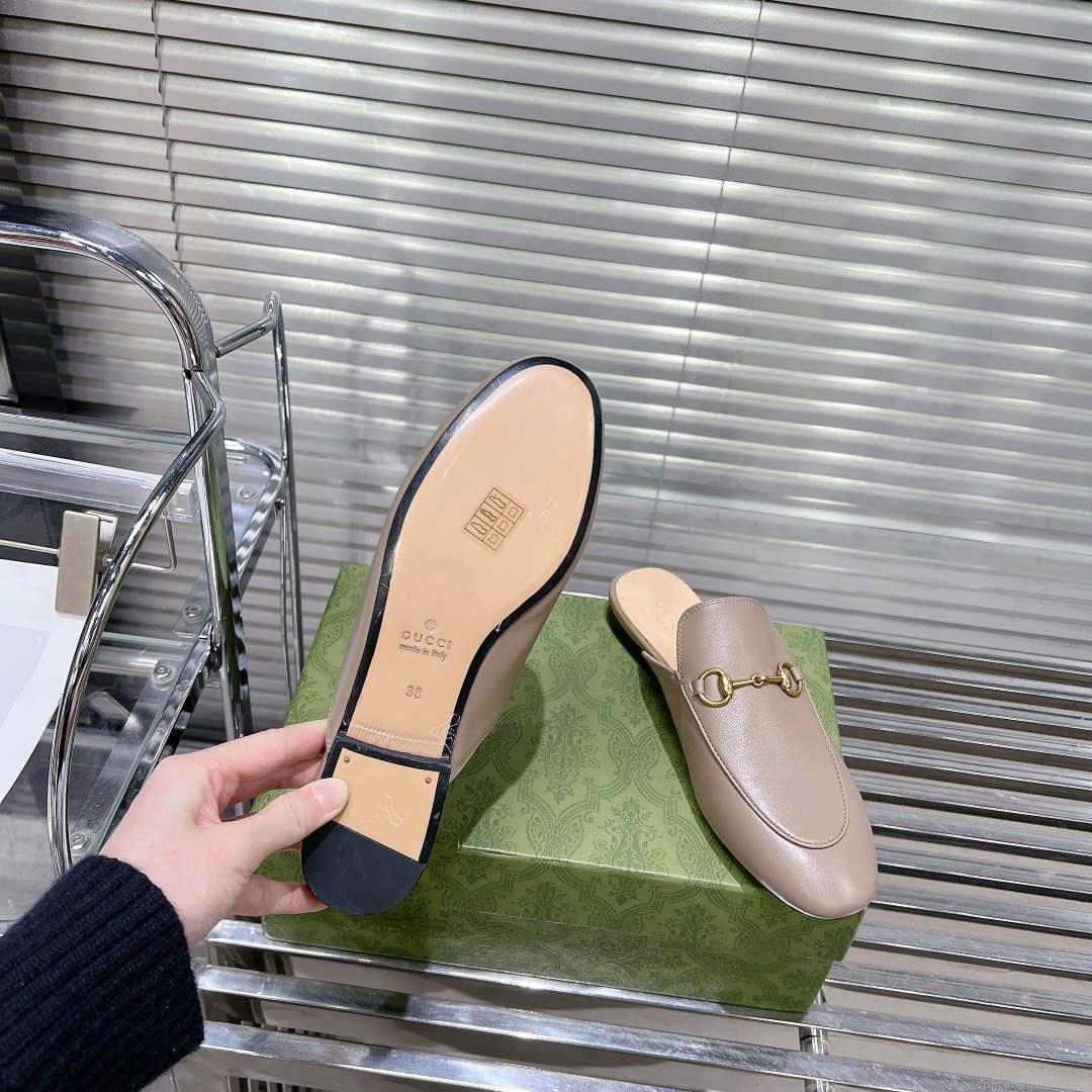 Gucci 423513 Women’s Princetown Leather Slipper G53191