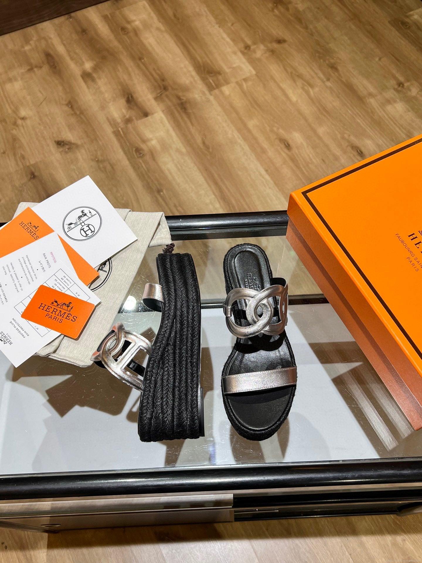 Hermes Sandals Women H26300