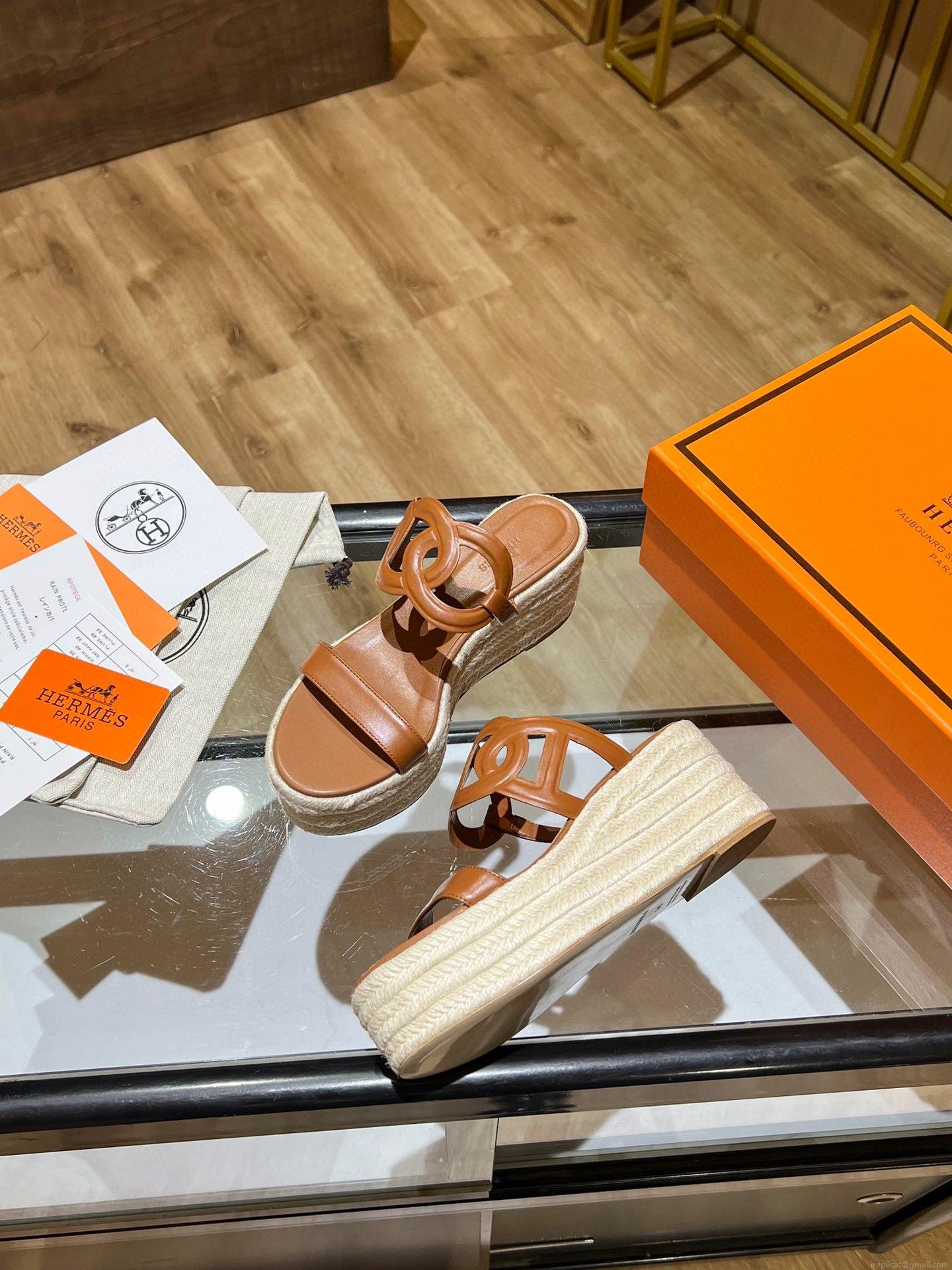 Hermes Sandals Women H26301