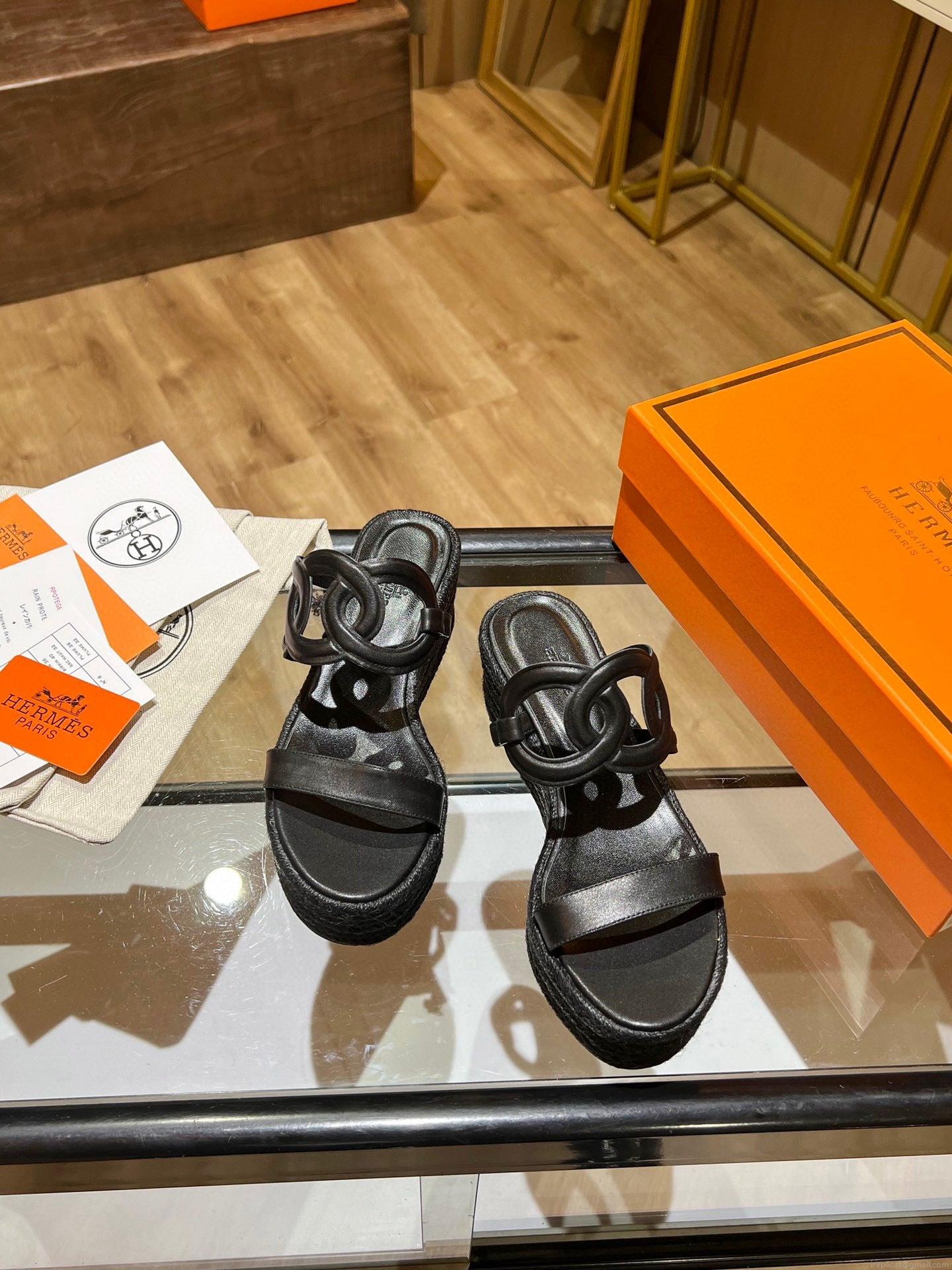 Hermes Sandals Women H26302