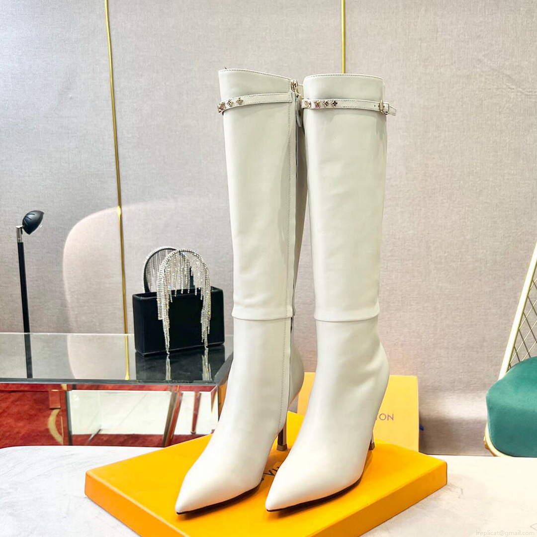 LV 1A9P46 Louis Vuitton Women’s Signature High Boots L66529