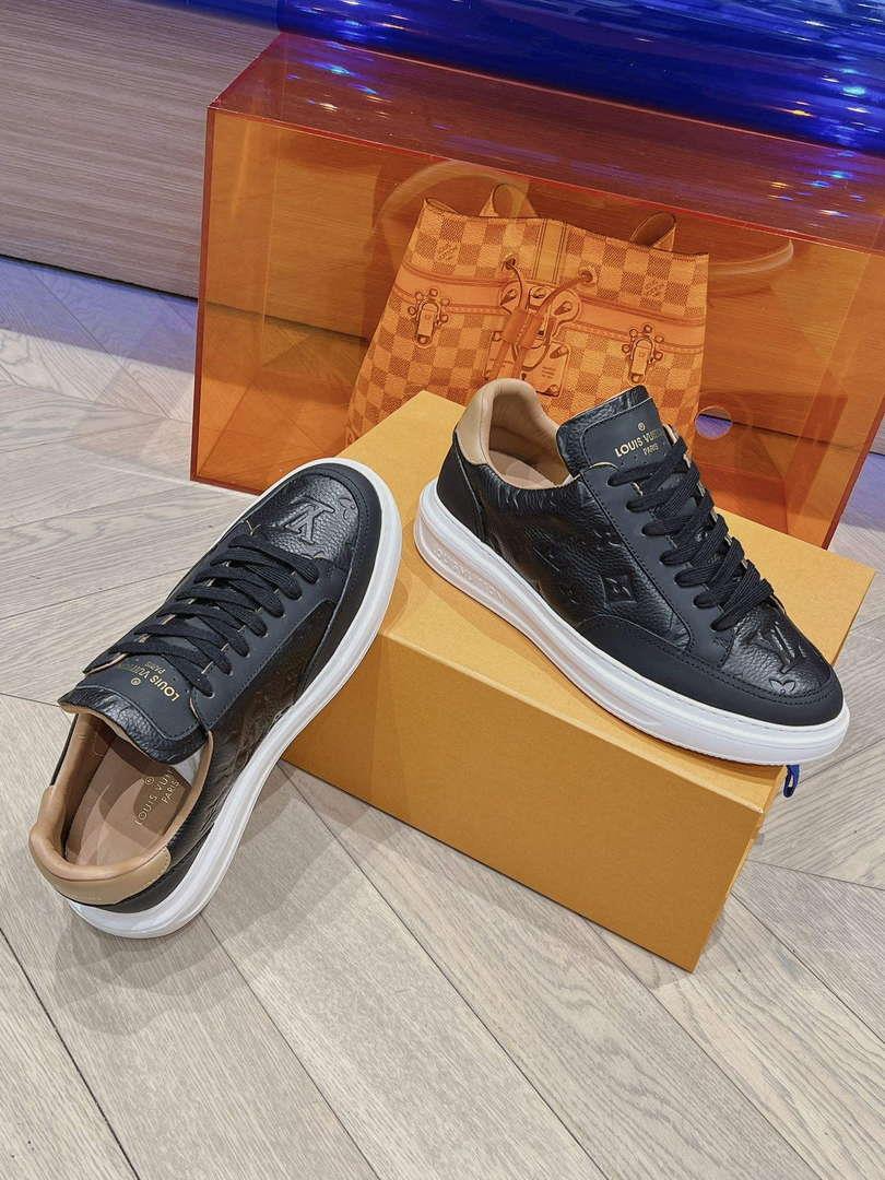 LV 1A8V43 Louis Vuitton Men Beverly Hills Trainers L62343