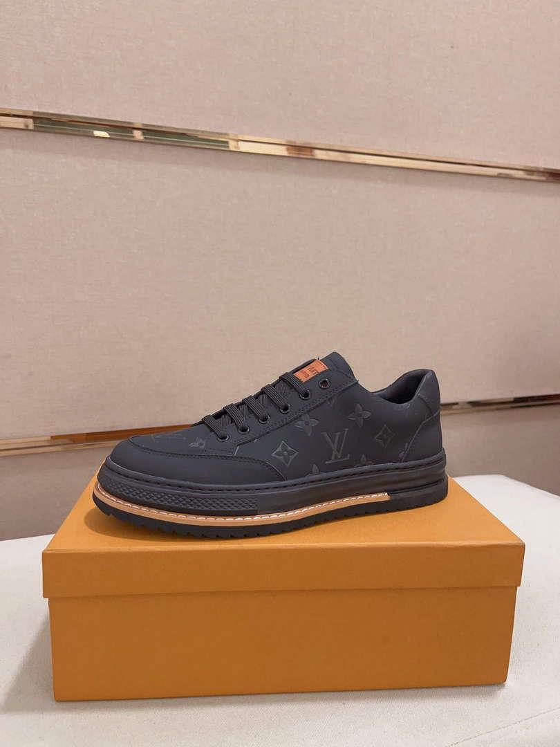LV 1ACEZ4 Louis Vuitton Men Beverly Hills Sneaker L62347
