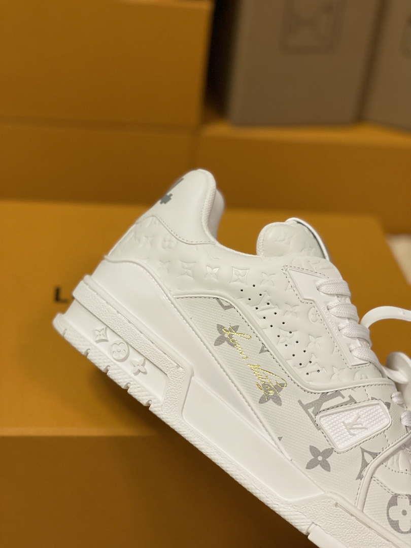 Louis Vuitton 1AC58D Women Men’s LV Trainer Sneaker M601028