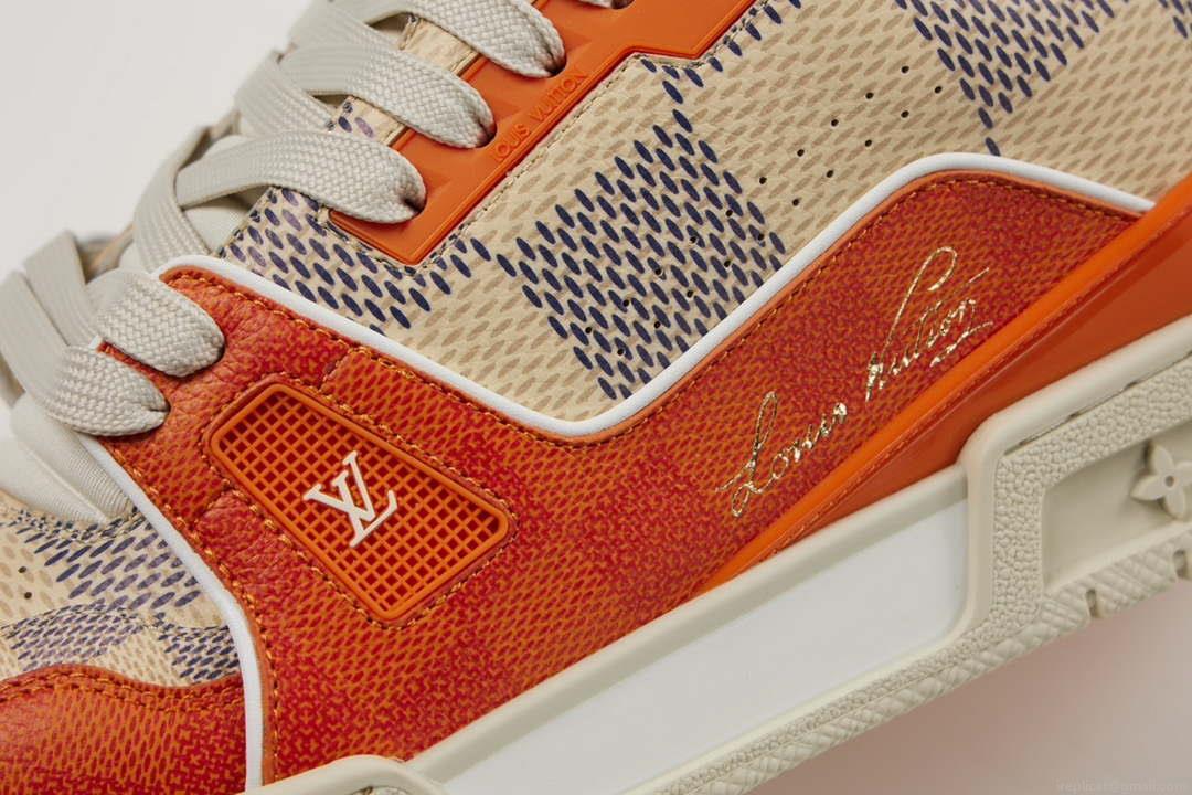 Louis Vuitton 1AC58D Men Women’s LV Trainer Sneaker L62409