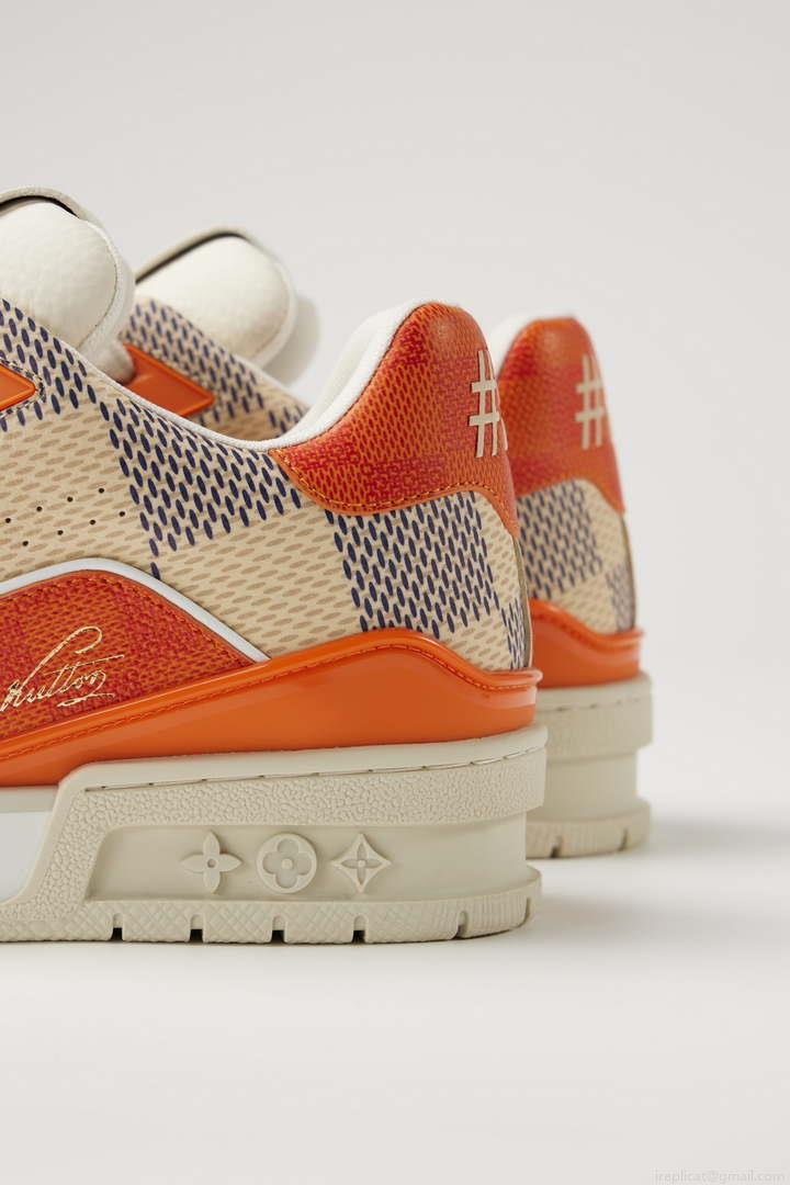 Louis Vuitton 1AC58D Men Women’s LV Trainer Sneaker L62409