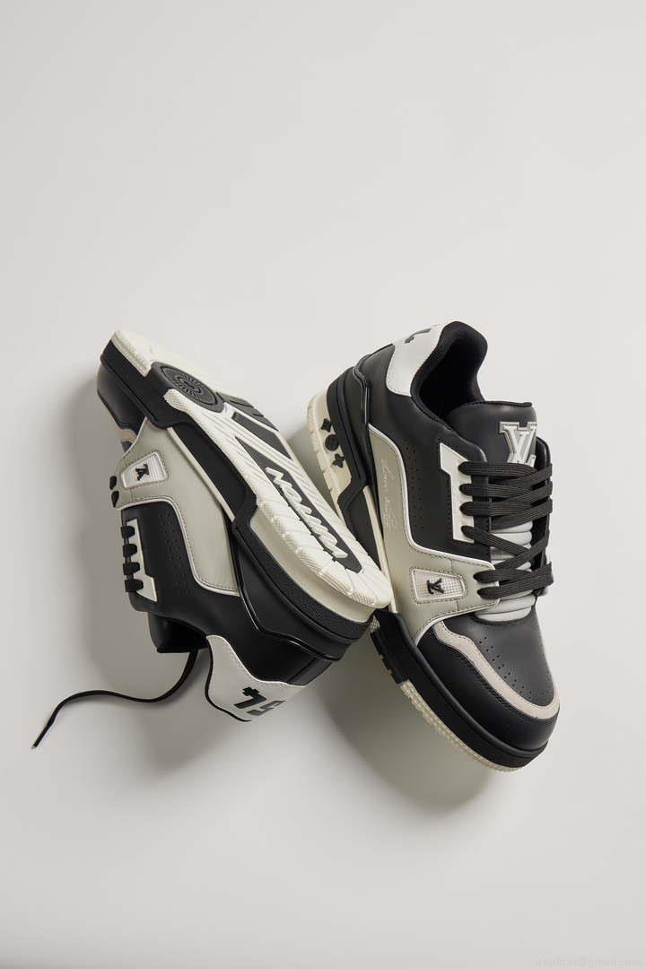 Louis Vuitton 1ABFAF Men Women’s LV Trainer Sneaker L62464