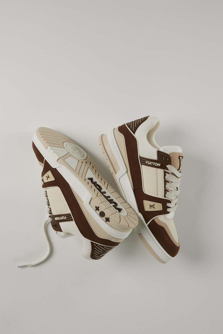 Louis Vuitton 1ABLUR Men Women’s LV Trainer Sneaker L62467
