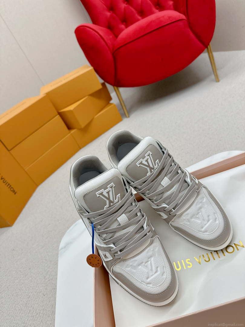 Louis Vuitton 1ABLUR Men Women’s LV Trainer Sneaker L62470