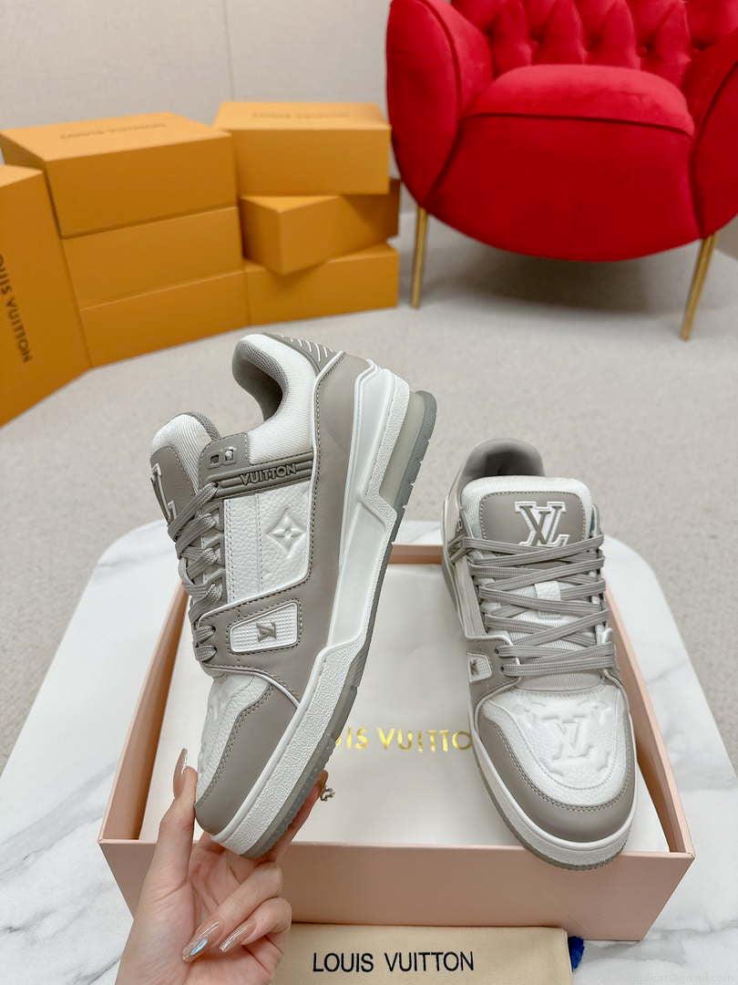 Louis Vuitton 1ABLUR Men Women’s LV Trainer Sneaker L62470