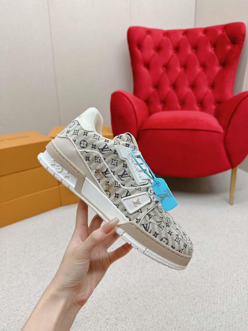 Louis Vuitton 1ABG0H Men Women’s LV Trainer Sneaker L62475