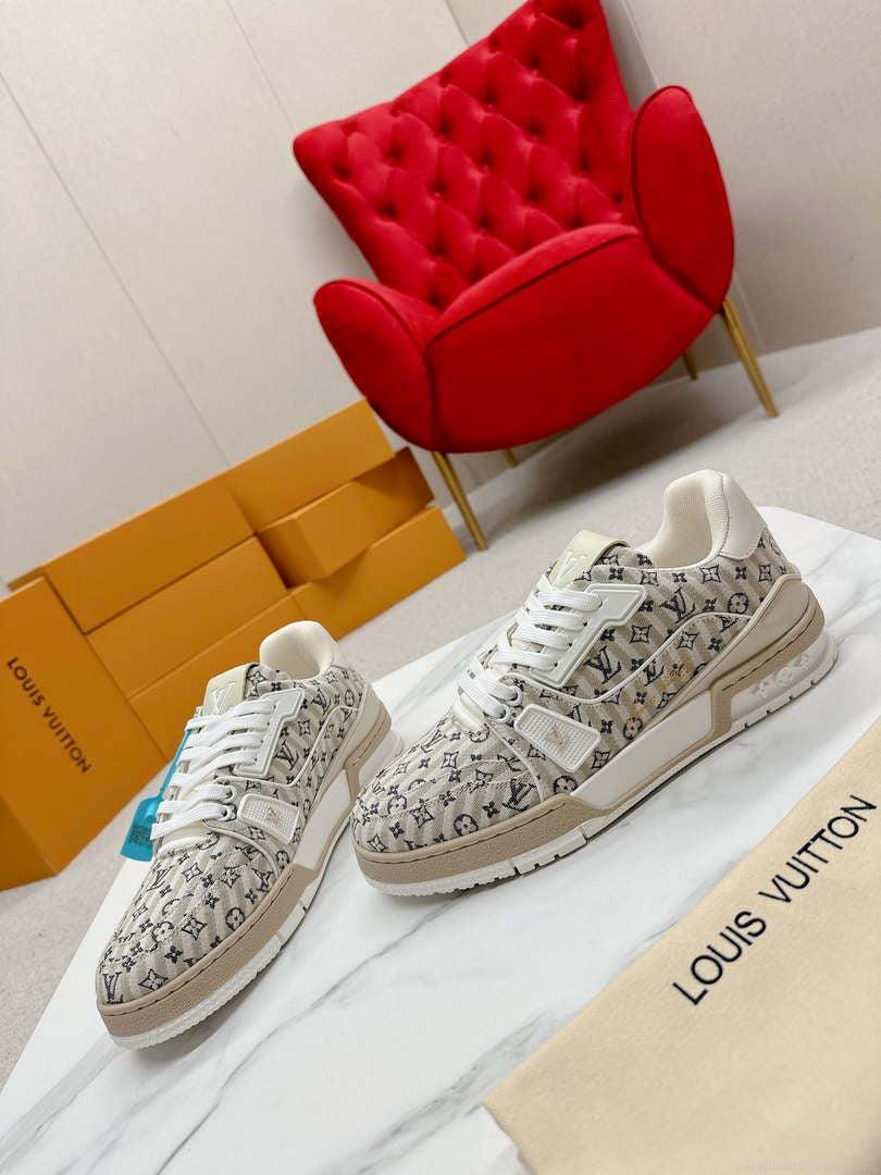 Louis Vuitton 1ABG0H Men Women’s LV Trainer Sneaker L62475