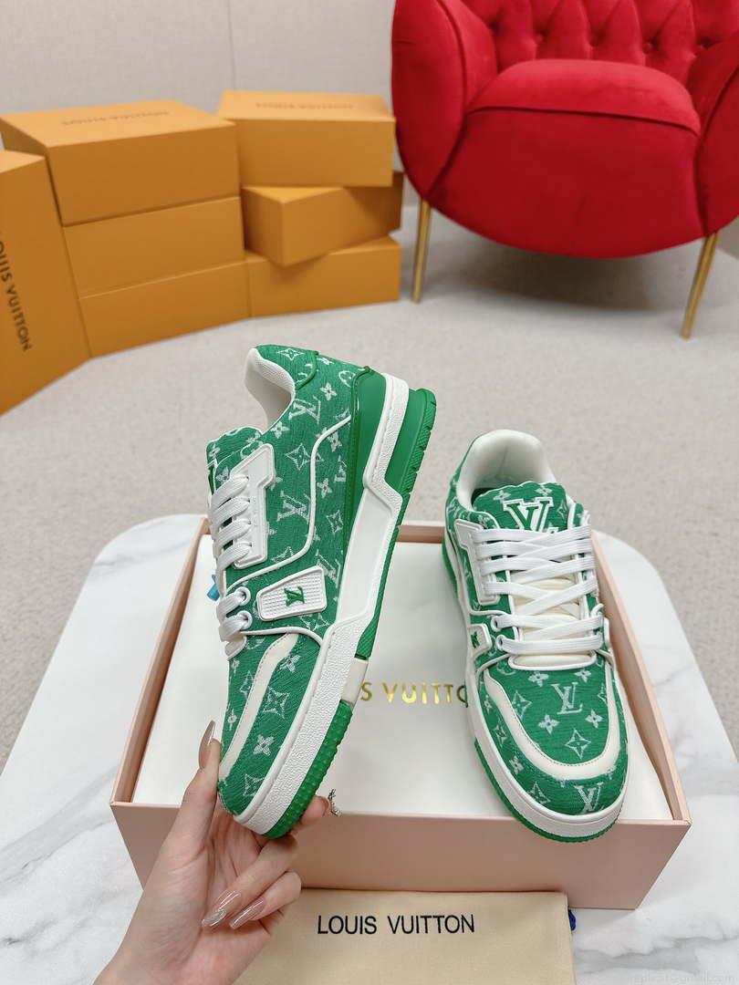 Louis Vuitton 1ABNJP Men Women’s LV Trainer Sneaker L62479