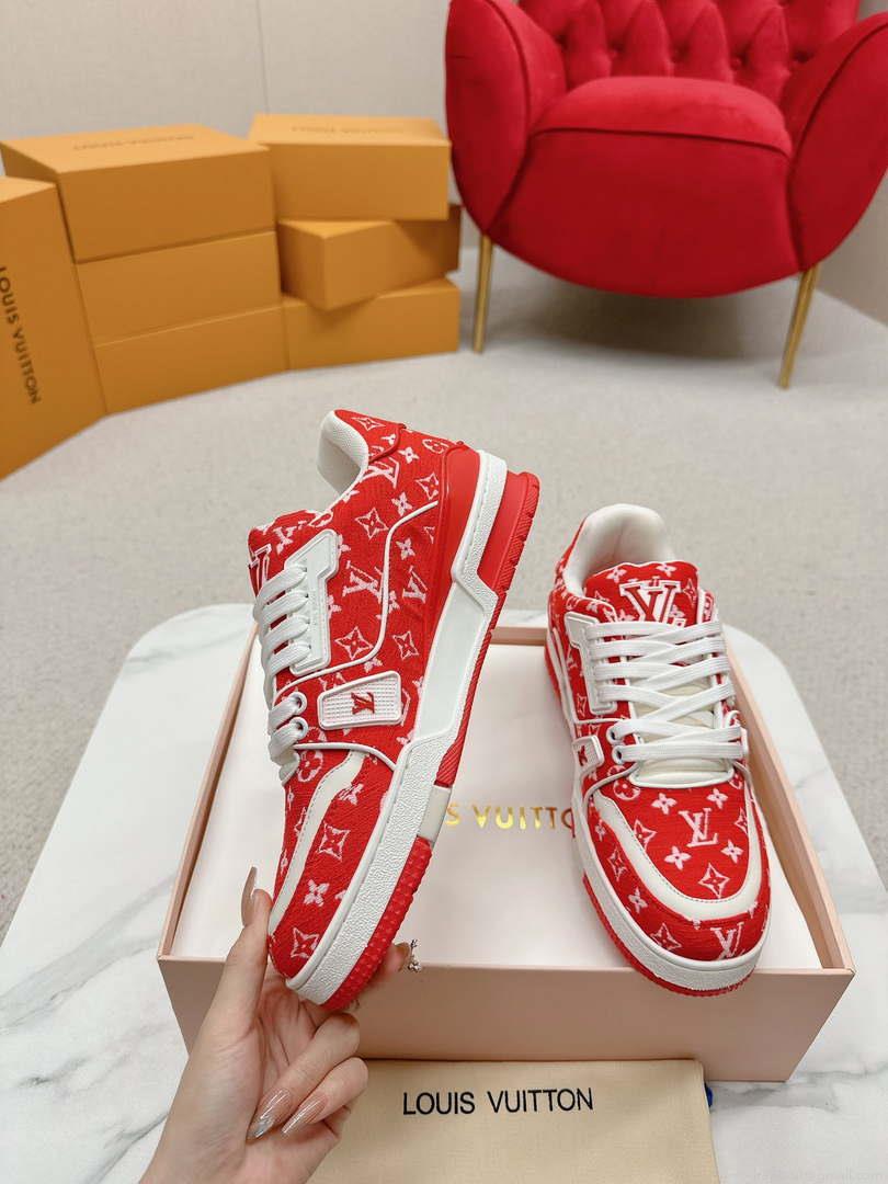 Louis Vuitton 1ABNJP Men Women’s LV Trainer Sneaker L62480