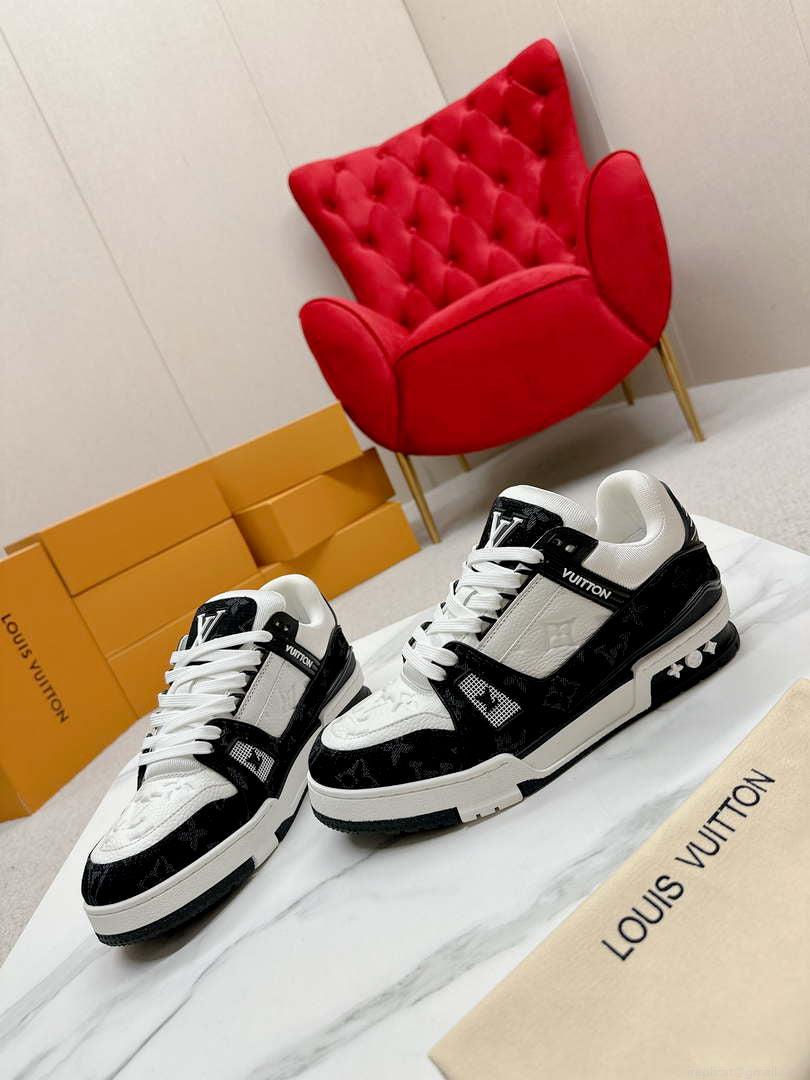 Louis Vuitton 1A9JG2 Men Women’s LV Trainer Sneaker L62484
