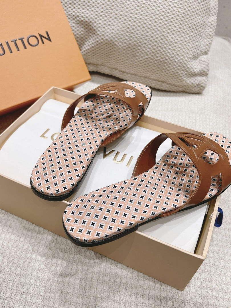 LV 1ABP20 Louis Vuitton LV Isola Flat Mules L66399