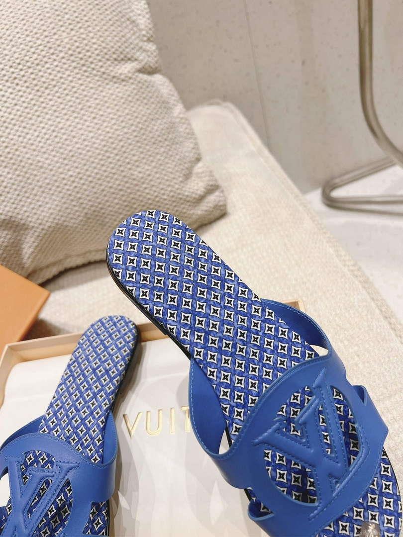 LV 1ABP20 Louis Vuitton LV Isola Flat Mules L66400
