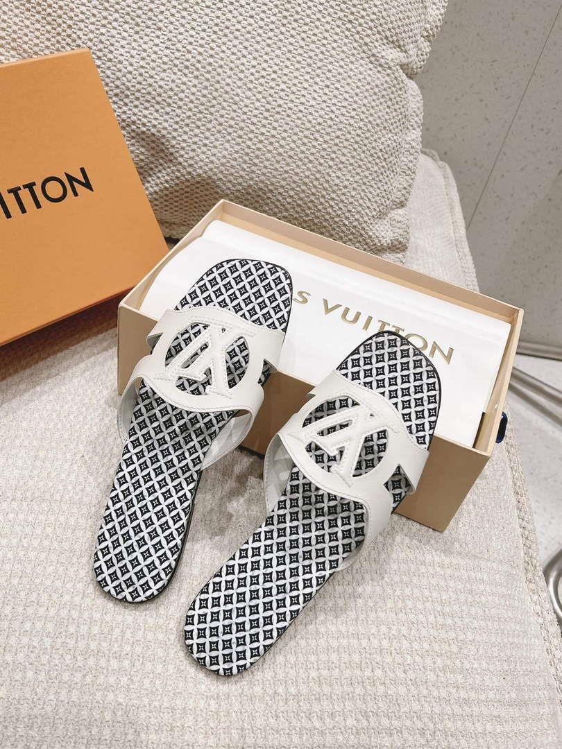 LV 1ABP20 Louis Vuitton LV Isola Flat Mules L66402