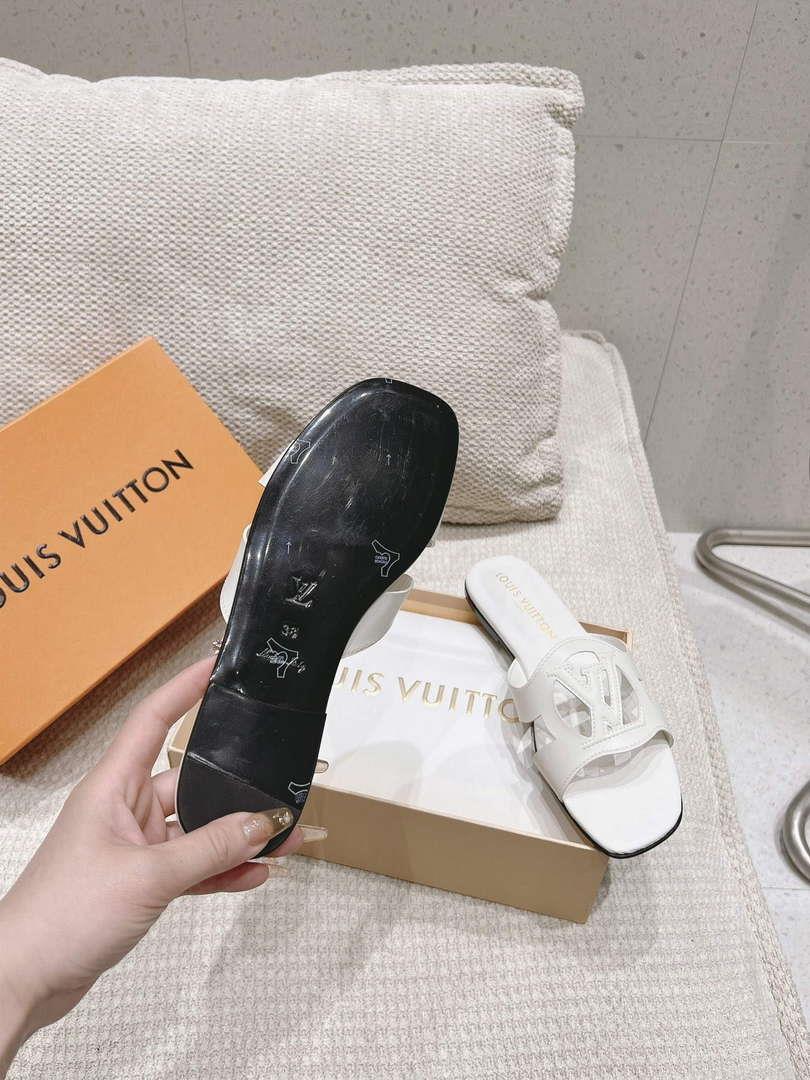 LV 1ABP20 Louis Vuitton LV Isola Flat Mules L66405